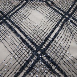 LA-1001 - Τούλι Invisible Κεντημένο 