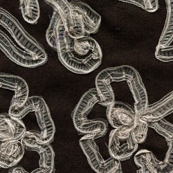 RI-1002 -Κέντημα με Μπορντούρα